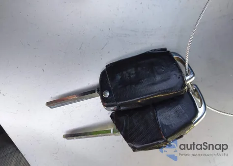 2016 Hyundai Santa Fe Sport 2.4L z USA, uszkodzony, nr VIN 5XYZT3LB2GG334435